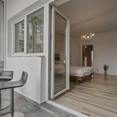 Urban Heaven In Piata Universitatii Appartement Boekarest