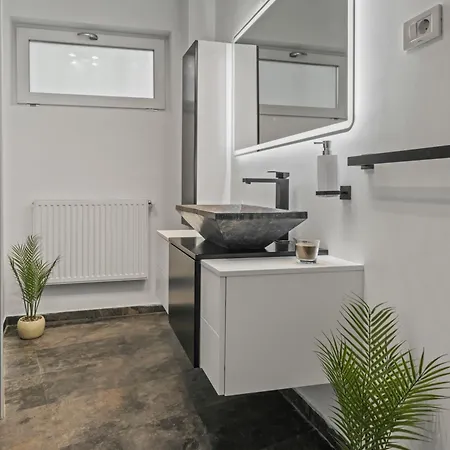 Urban Heaven In Piata Universitatii *