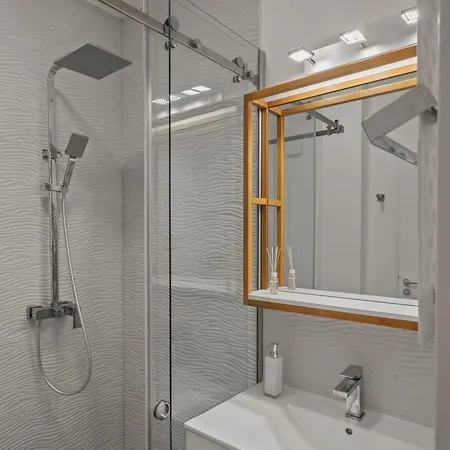 Urban Heaven In Piata Universitatii Apartment Bucharest
