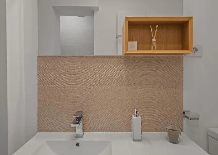 Urban Heaven In Piata Universitatii * Bükreş