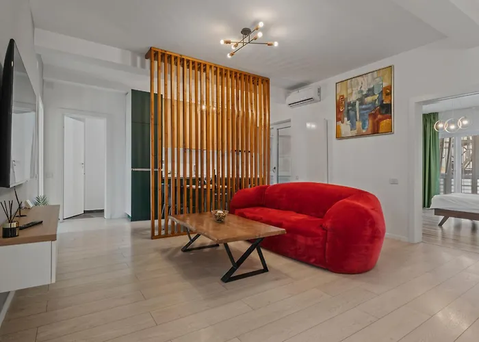 Urban Heaven In Piata Universitatii